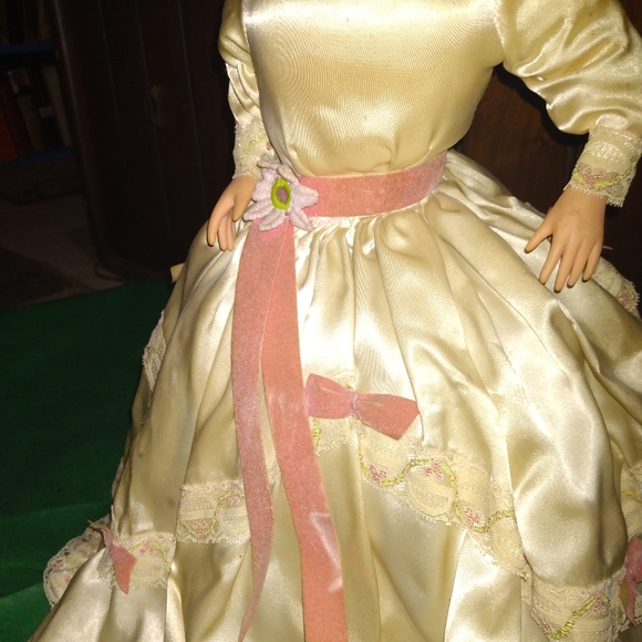 Handmade little lady - Picture 7 of 8